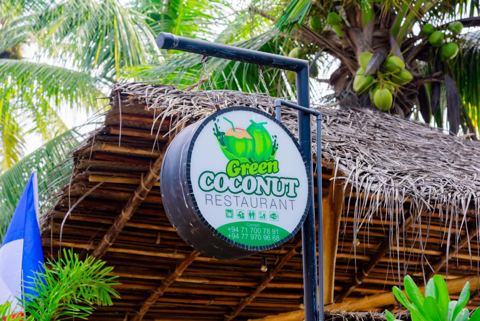Golden Surfer Beach Hotel Tangalle Exterior foto